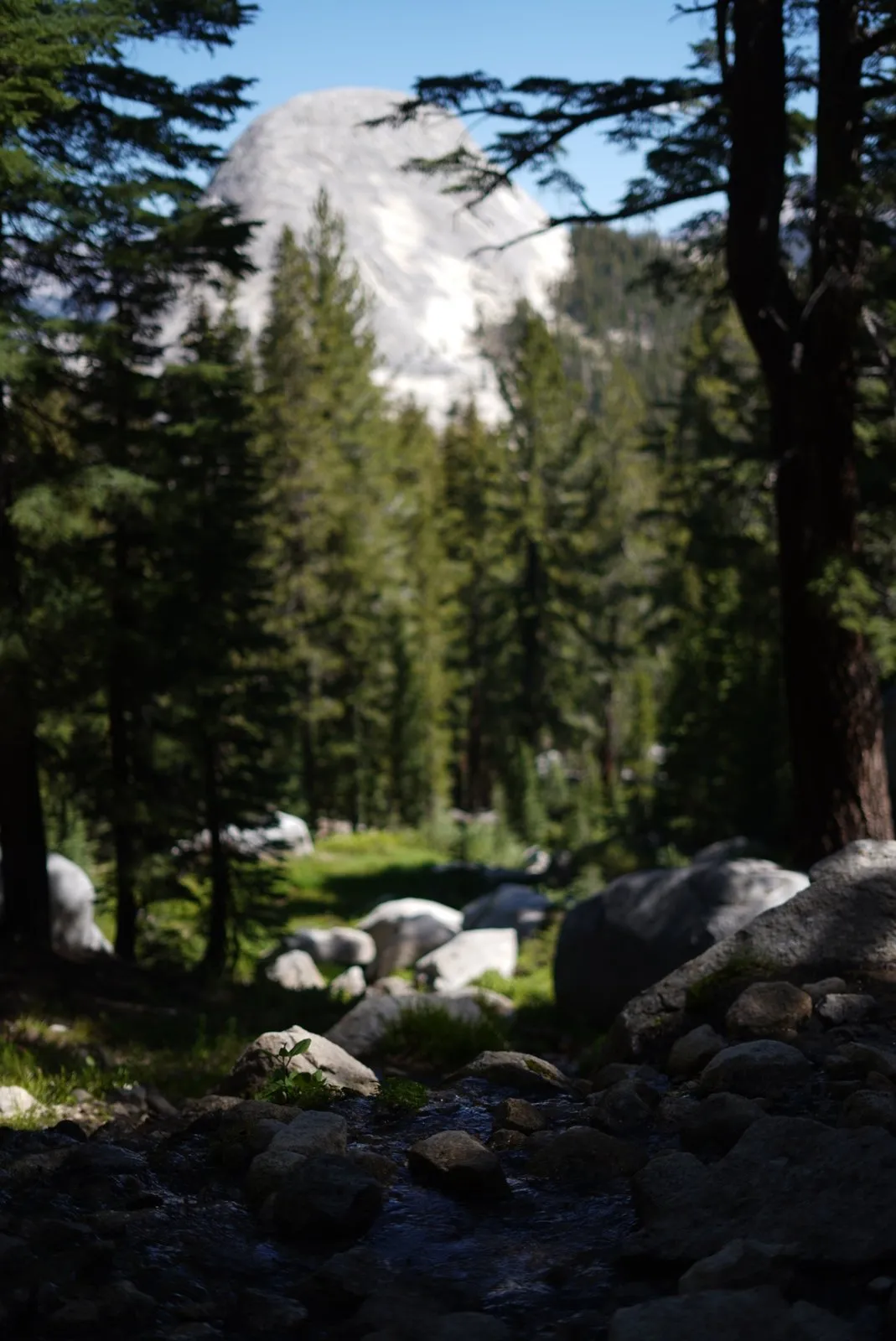 Mountain lake trail photography.